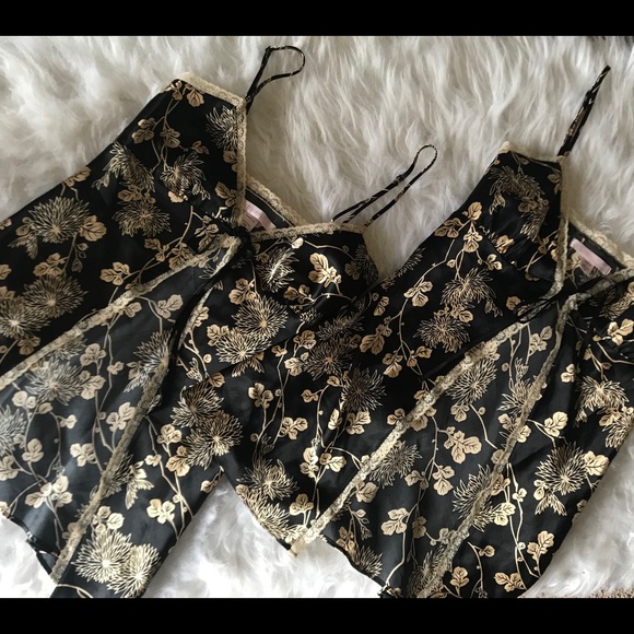 Victoria’s Secret Fly Away Lingerie XS - Picture 4 of 7